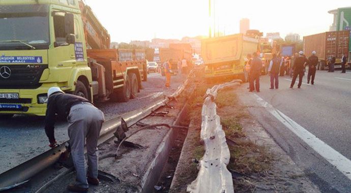 İstanbul trafiğini felç eden kaza