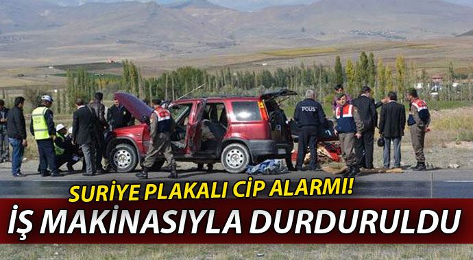 Suriye plakalı cip polisi alarma geçirdi