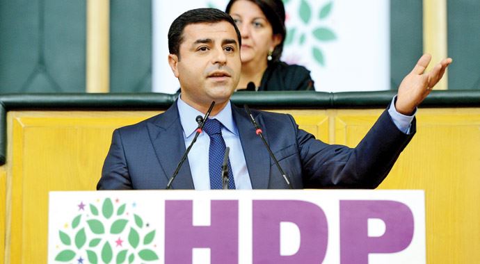 Demirtaş, yine sokağa daveti savundu Demirtaş, yine sokağa daveti savundu