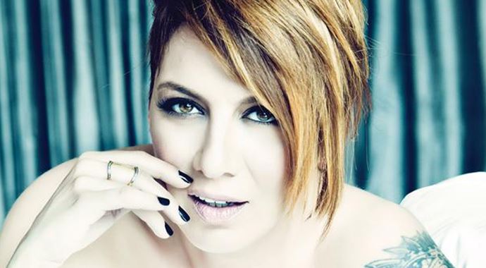 Sibel Tüzün'ü görenler tanıyamadı Sibel Tüzün'ü görenler tanıyamadı