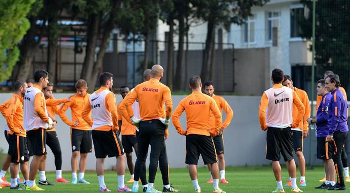 Aysal&#039;dan, Galatasaray idmanına yakın takip