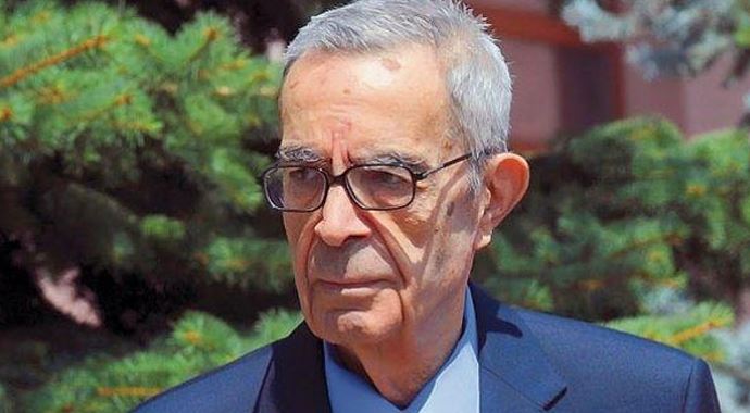 Doğan Güreş'in cenazesinde sürpriz isim Doğan Güreş'in cenazesinde sürpriz isim