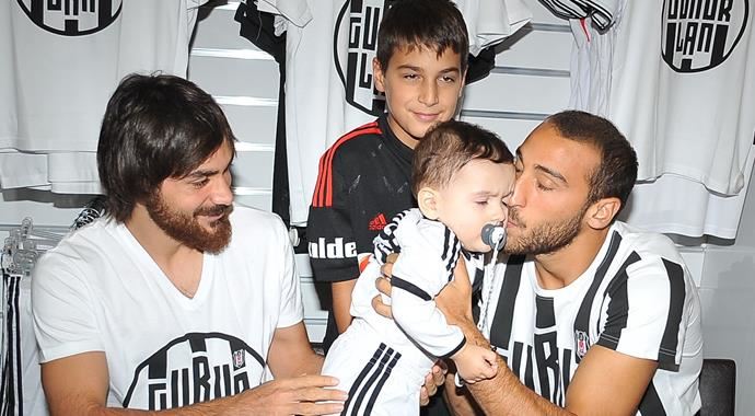 Veli Kavlak ve Cenk Tosun taraftarlarla buluştu