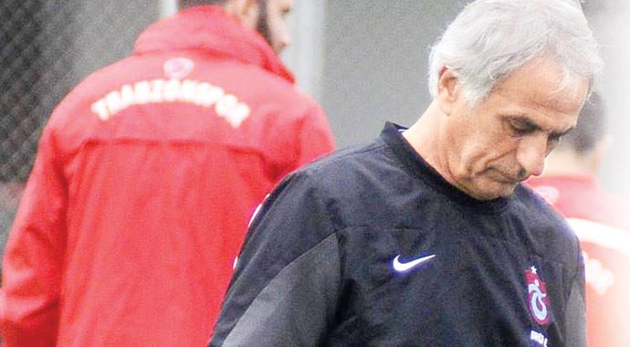 Vahid hocanın geleceği belirlenecek: Ya tamam ya devam Vahid hocanın geleceği belirlenecek: Ya tamam ya devam