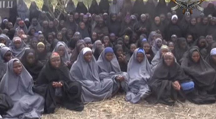Boko Haram'ın kaçırdığı 200 kız öğrenci geri dönüyor Boko Haram'ın kaçırdığı 200 kız öğrenci geri dönüyor