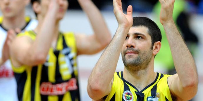 Ömer Onan basketbola veda etti!