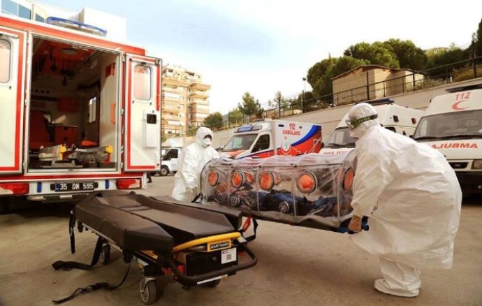 İzmir&#039;de Ebola alarmı!