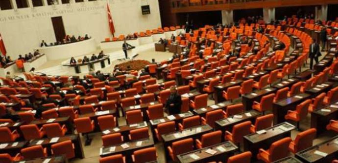 Emekli milletvekili maaşlarına zam! Emekli milletvekili maaşlarına zam!