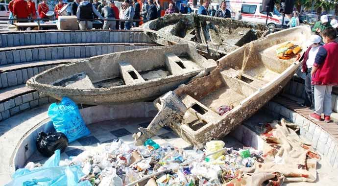 Denizden çıkan eşyalar hayrete düşürdü Denizden çıkan eşyalar hayrete düşürdü