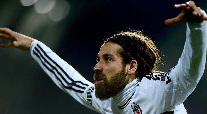 Beşiktaş'ın yıldızı spiker oldu! Beşiktaş'ın yıldızı spiker oldu!