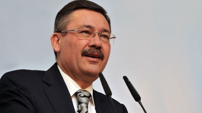 Melih Gökçek'e büyük destek: "Heykelini dikerim" Melih Gökçek'e büyük destek: "Heykelini dikerim"