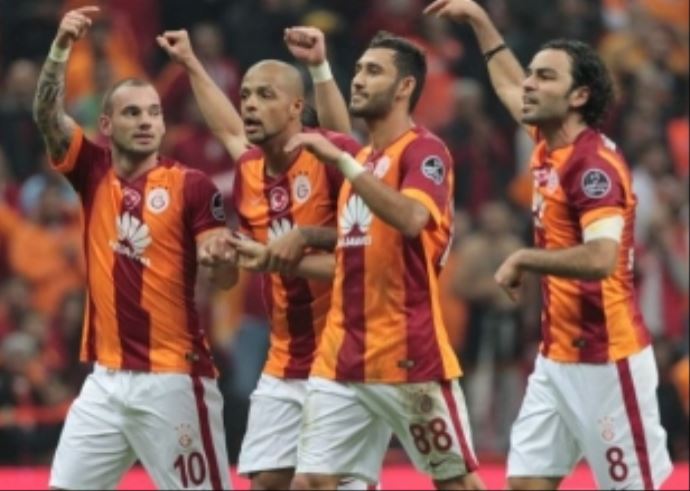 Galatasaray'da 1,5 saatlik zirve! Galatasaray'da 1,5 saatlik zirve!