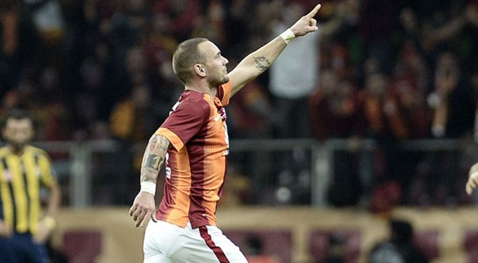 Sneijder&#039;den taraftara uyarı