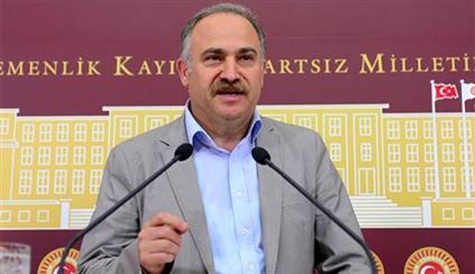 Levent Gök kıl payı seçildi!