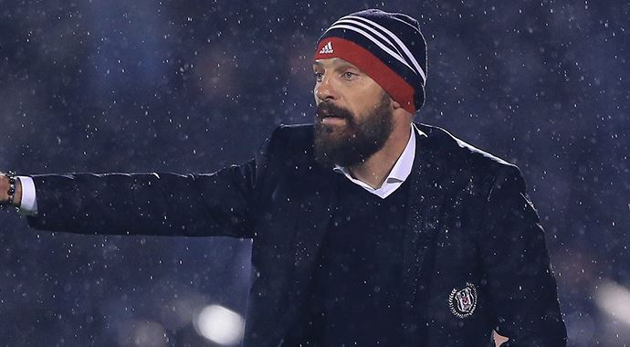 Slaven Bilic onu tek kalemde sildi! Slaven Bilic onu tek kalemde sildi!