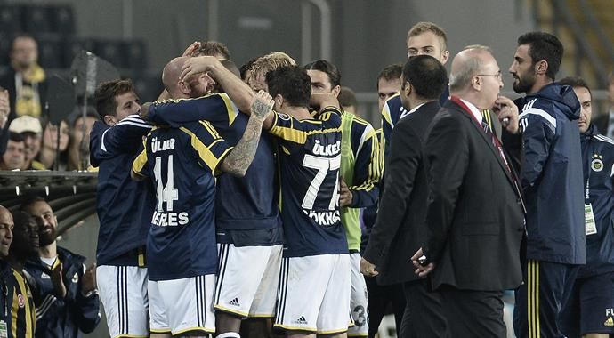 İsmail Kartal gözyaşlarına hakim olamadı İsmail Kartal gözyaşlarına hakim olamadı