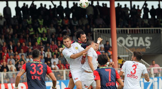 Mersin İdmanyurdu'ndan müthiş geri dönüş! Mersin İdmanyurdu'ndan müthiş geri dönüş!