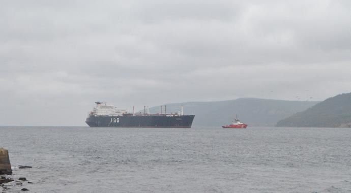 Çanakkale Boğazı'nda LPG tankeri arıza yaptı Çanakkale Boğazı'nda LPG tankeri arıza yaptı