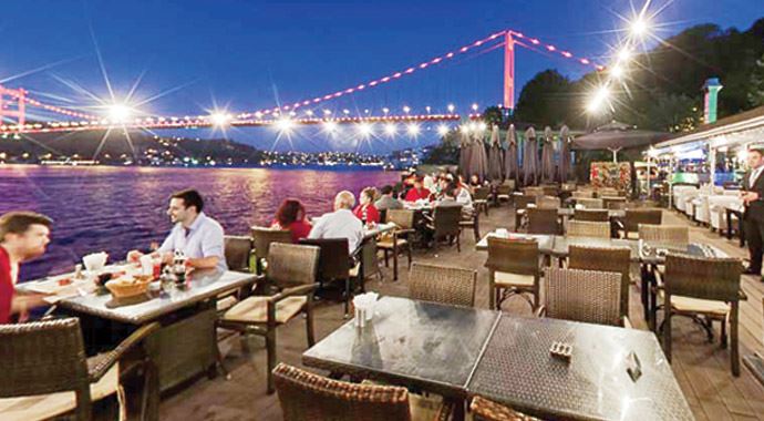 Yabancı 5 milyar $'a İstanbul'da sofra açtı Yabancı 5 milyar $'a İstanbul'da sofra açtı