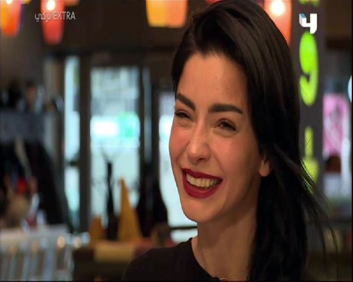 Merve Boluğur'dan Arap hayranlarına teşekkür Merve Boluğur'dan Arap hayranlarına teşekkür
