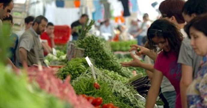 Yoksulluk sınırı 4 bin lira sınırında Yoksulluk sınırı 4 bin lira sınırında