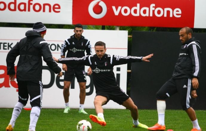 Beşiktaş derbi hazırlıklarına başladı Beşiktaş derbi hazırlıklarına başladı