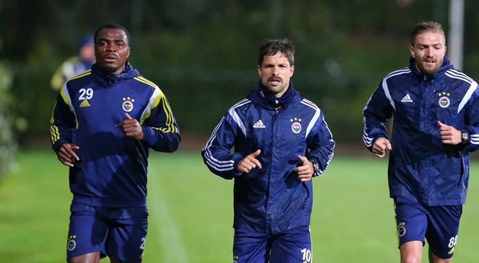 Emenike idmanı yarıda bıraktı! Emenike idmanı yarıda bıraktı!