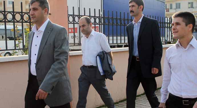 Mersinde'ki paralel yapı operasyonunda 3 isim teslim oldu! Mersinde'ki paralel yapı operasyonunda 3 isim teslim oldu!