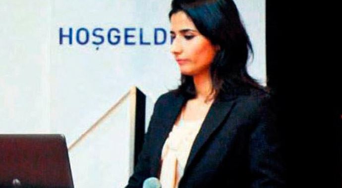 Kadın polis gondolda yaşamını yitirdi! Kadın polis gondolda yaşamını yitirdi!