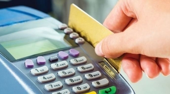 Taksitli harcamalar 2 yıl öncesine döndü Taksitli harcamalar 2 yıl öncesine döndü
