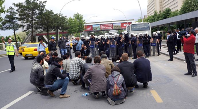Ankara'daki maden protestosuna müdahale Ankara'daki maden protestosuna müdahale
