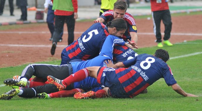 Altınordu tek golle turladı Altınordu tek golle turladı