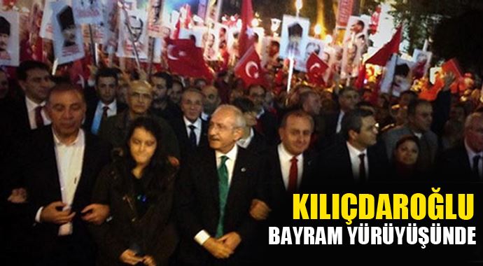 Kemal Kılıçdaroğlu bayram yürüyüşüne katıldı