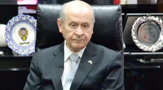 Bahçeli'den Diyarbakır saldırısına tepki: Fistanlı teröristler... Bahçeli'den Diyarbakır saldırısına tepki: Fistanlı teröristler...
