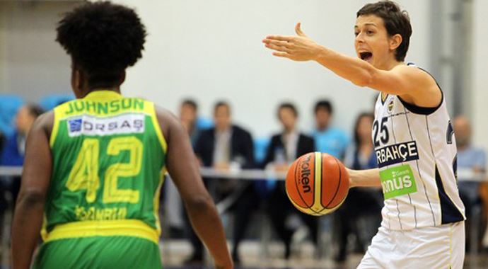 Fenerbahçe galibiyetle başladı Fenerbahçe galibiyetle başladı