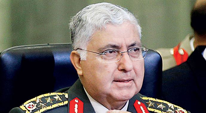 Özel'den Bordo Bereliler'e: Bir işaretinizle oradayız Özel'den Bordo Bereliler'e: Bir işaretinizle oradayız