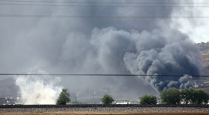 Kobani duman altında