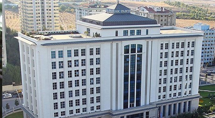 AK Parti mülteci sorununu masaya yatırıyor AK Parti mülteci sorununu masaya yatırıyor