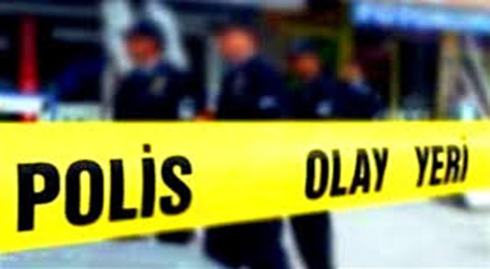 Minibüsün içinde silahlı saldırıya uğrayan adam öldü Minibüsün içinde silahlı saldırıya uğrayan adam öldü