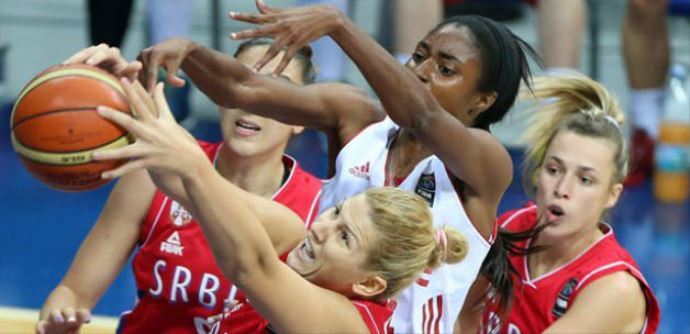 Sırbistan'ı yenen Millilerimiz yarı finale yükseldi Sırbistan'ı yenen Millilerimiz yarı finale yükseldi