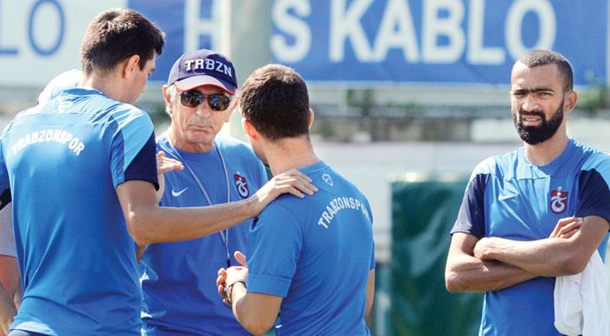 Trabzon'da sıkı yönetim! Dişini gösterdi Trabzon'da sıkı yönetim! Dişini gösterdi