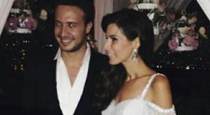 Hatice Şendil ve Burak Sağyaşar'ın mutlu günü Hatice Şendil ve Burak Sağyaşar'ın mutlu günü