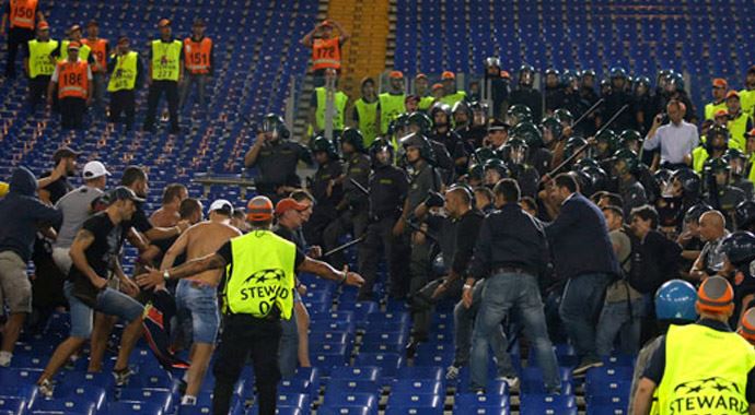 UEFA kararını verdi! 3 maç ceza