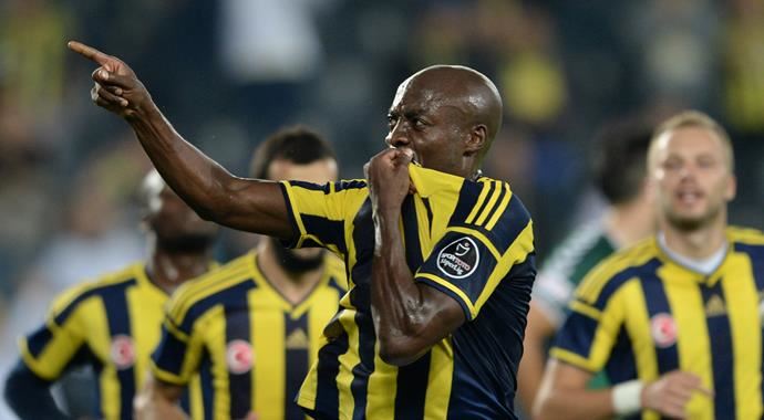 Webo, Fenerbahçe'de 'kafasını' çalıştırıyor