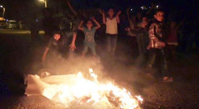 IŞİD protestosunda silah sesleri! IŞİD protestosunda silah sesleri!