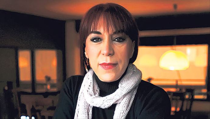 Leman Sam'dan eleştirilere yanıt Leman Sam'dan eleştirilere yanıt