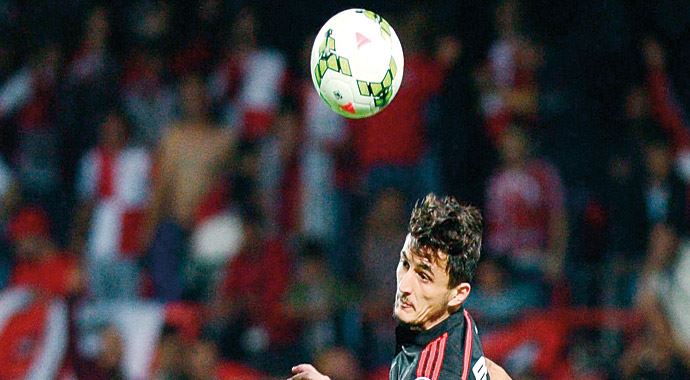 Beşiktaş 3 deplasmanda 3 puanla zirveye kondu Beşiktaş 3 deplasmanda 3 puanla zirveye kondu