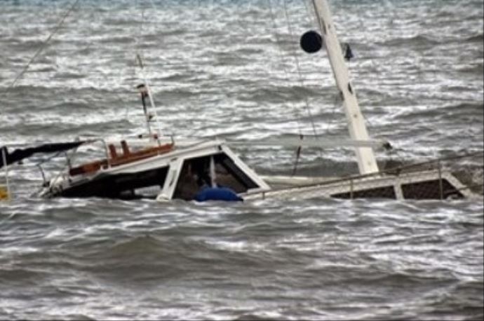 Çanakkale&#039;de  zodyak bottaki 3 kişi kayboldu
