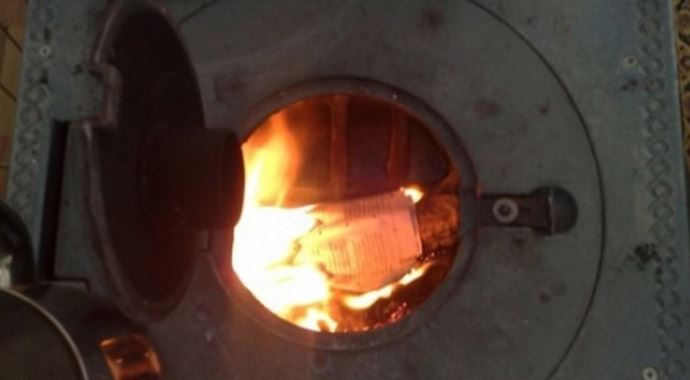 Eskişehir'de karbonmonoksit zehirlenmesi Eskişehir'de karbonmonoksit zehirlenmesi