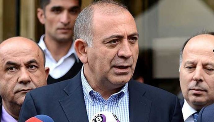 Gürsel Tekin&#039;den istifa eden Tarhan&#039;a çağrı